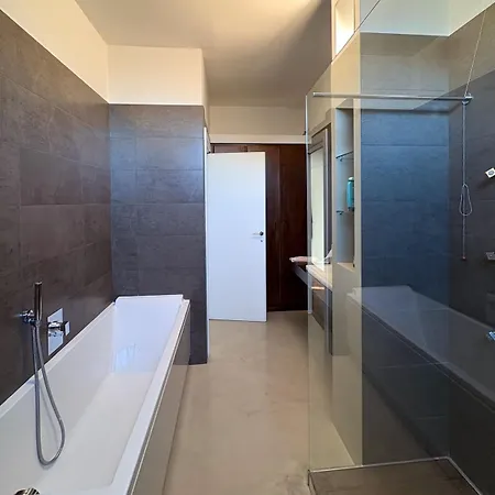 Bright House Between Navigli And Parco Solari *
