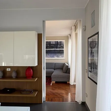 Bright House Between Navigli And Parco Solari Apartament